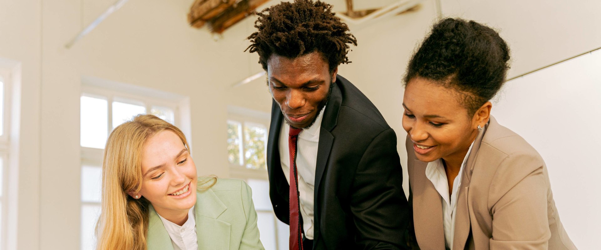 Promover la diversidad y la inclusión en el lugar de trabajo: estrategias para los profesionales de recursos humanos